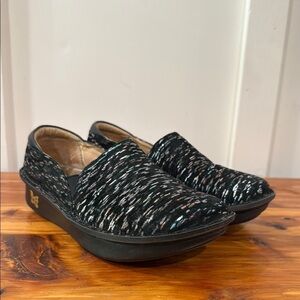 Alegria Debra Leather Patterned Clogs 39